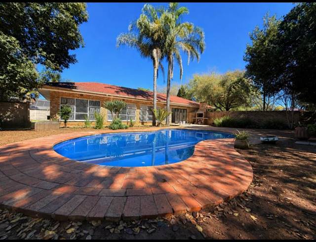 3 BEDROOM HOUSE FOR SALE IN VANDERBIJLPARK SW 2